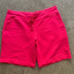Fan skin now sport shorts size large (12/14)